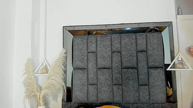 Morgan Wright online show from 02/20/25, 06:02