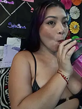 Sophia Brunett online show from 06/11/26, 07:56
