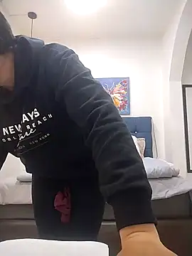 Saori Sann  online show from 09/18/25, 02:52