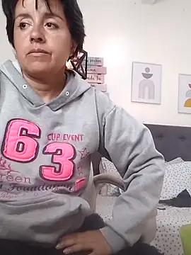 Saori Sann  online show from 10/21/25, 01:34