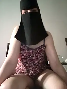 Milan-88 online show from 11/17/25, 02:56