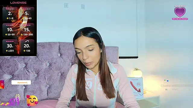 Skye Moore online show from 10/21/25, 12:06