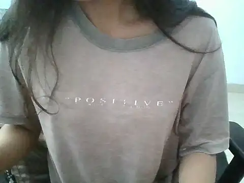 laila 10 online show from 03/20/26, 11:04