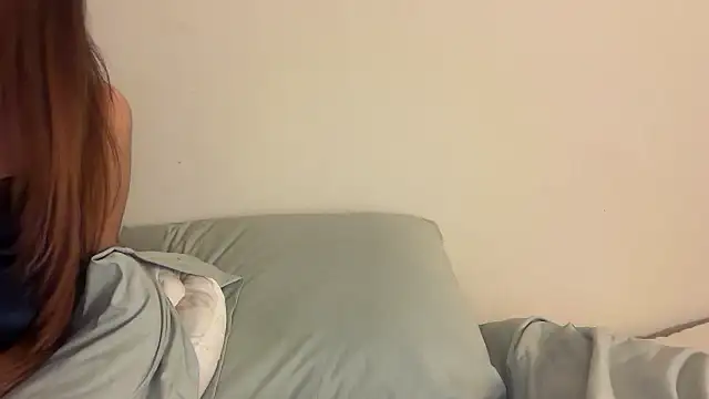 Snapshot of skyejde chatting on 09/19/25, 09:59 skyejde online show from 09/19/25, 09:59