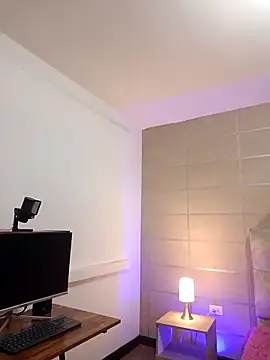  michonne  online show from 09/25/25, 08:34