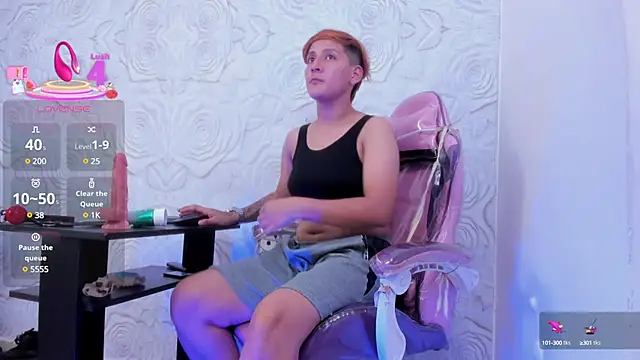 Snapshot of Brianna_Hard chatting on 03/22/25, 08:40 Brianna Hard online show from 03/22/25, 08:40