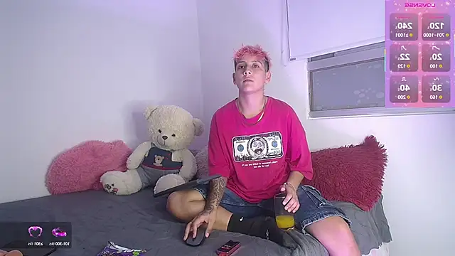 Snapshot of Brianna_Hard chatting on 09/10/25, 02:11 Brianna Hard online show from 09/10/25, 02:11