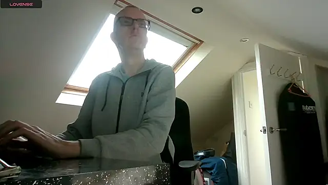 AdmiredThirty online show from 12/14/25, 12:21