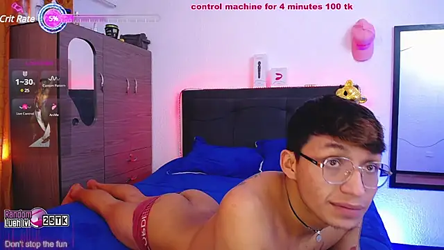 Snapshot of Engol_beliall chatting on 03/06/25, 03:13 Engol beliall online show from 03/06/25, 03:13