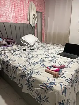 Tana latin online show from 10/07/25, 02:09