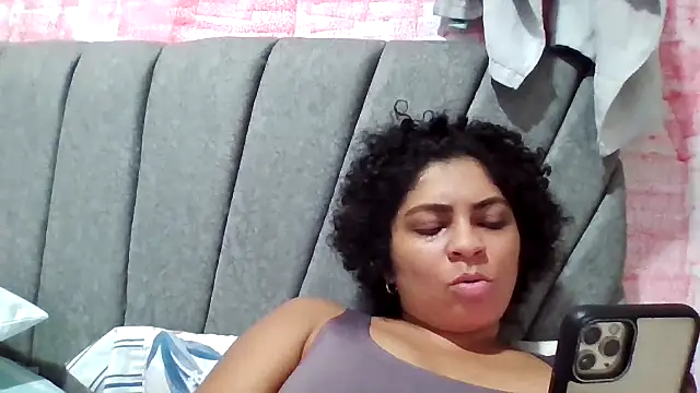 Tana latin online show from 10/10/25, 12:42