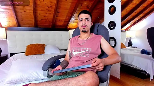 Sebastian Berne online show from 03/12/25, 11:33