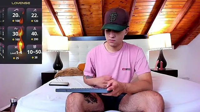 Sebastian Berne online show from 10/07/25, 01:52