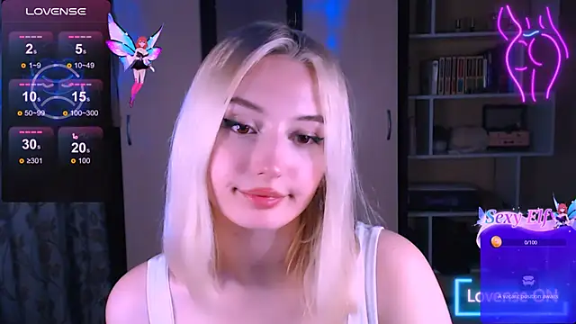 Snapshot of beauty_blonde chatting on 02/25/25, 03:05 beauty blonde online show from 02/25/25, 03:05