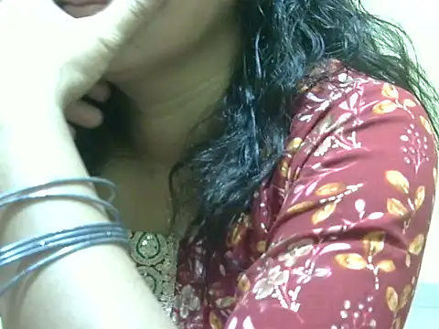 Your cutiepie  online show from 11/02/25, 05:59