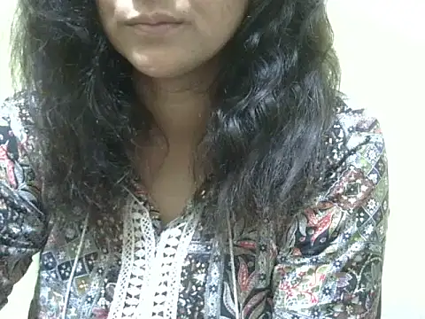 Your cutiepie  online show from 11/12/25, 06:30