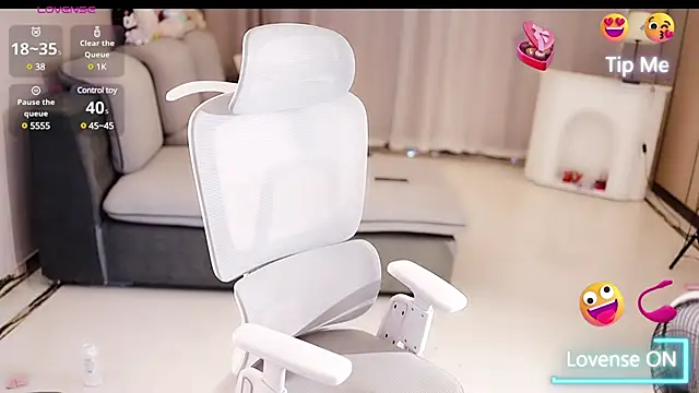 Moonccoi online show from 03/14/25, 08:53