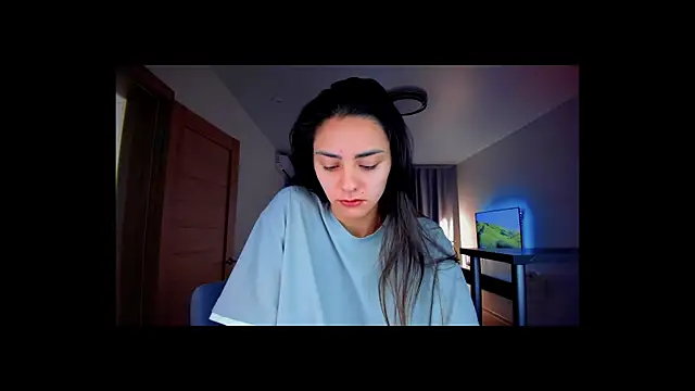 EmiliaZen online show from 10/07/25, 02:36