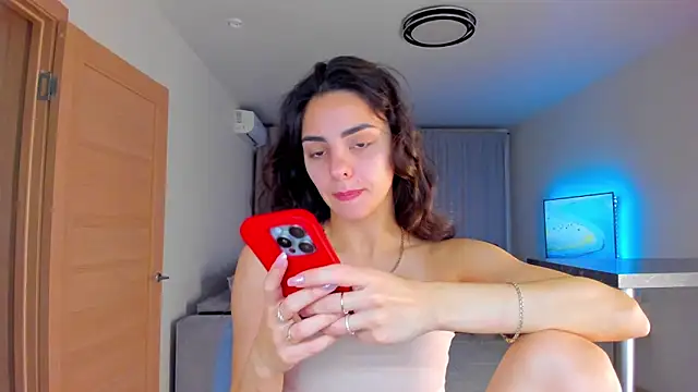 EmiliaZen online show from 11/16/25, 02:22