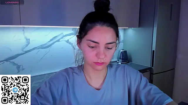EmiliaZen online show from 06/09/26, 09:37