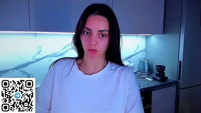 EmiliaZen online show from 07/08/26, 06:18