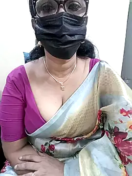 niiveditha online show from 02/07/25, 10:52