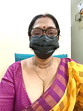 niiveditha online show from 02/20/25, 06:02