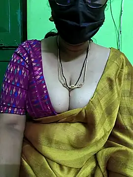 niiveditha online show from 03/07/25, 04:35