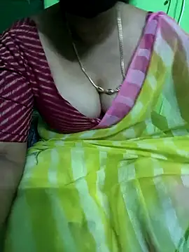 niiveditha online show from 03/16/25, 08:43