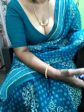 niiveditha online show from 09/19/25, 02:24