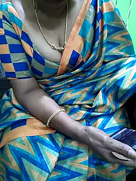 niiveditha online show from 09/20/25, 03:57