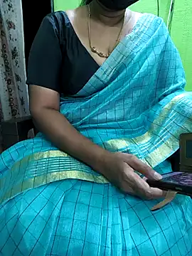 niiveditha online show from 10/03/25, 08:22