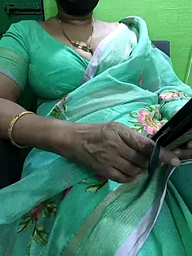 niiveditha online show from 10/09/25, 02:48