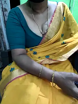 niiveditha online show from 11/07/25, 09:31