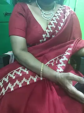 niiveditha online show from 12/15/25, 03:27