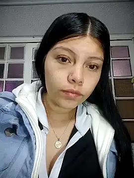 Snapshot of AmbarBaker_ chatting on 02/11/25, 02:24 AmbarBaker online show from 02/11/25, 02:24