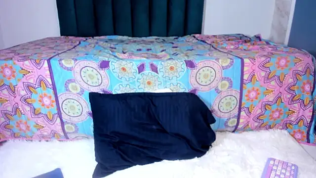 Snapshot of AbbyHill- chatting on 03/08/25, 08:25 AbbyHill- online show from 03/08/25, 08:25