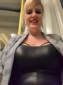 Sexybiene969 online show from 12/22/25, 05:21