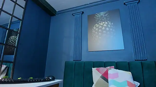 scarlet edwars online show from 02/17/26, 07:09