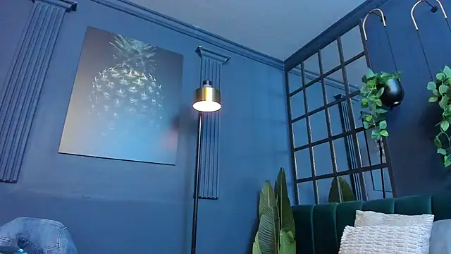 scarlet edwars online show from 02/25/26, 07:23