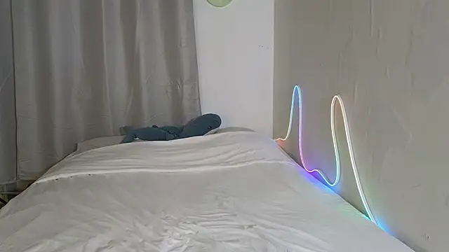 Julian wins online show from 04/02/26, 12:08