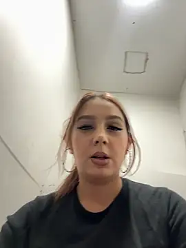 hotamanda01 online show from 03/20/26, 07:30