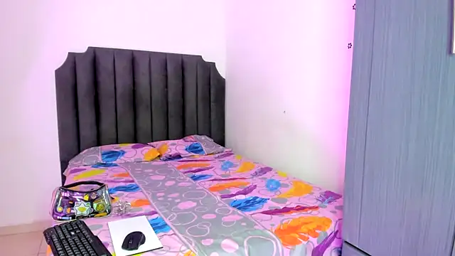 Snapshot of moree_Queen chatting on 12/03/25, 07:45 moree Queen online show from 12/03/25, 07:45