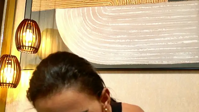 lissa palmer online show from 10/31/25, 03:18