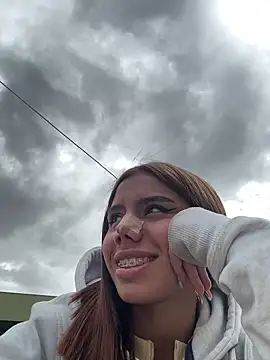 Laura-Khalifa online show from 02/21/25, 08:38