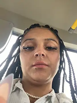 Snapshot of Dulce__Boyd chatting on 02/15/26, 01:09 Dulce Boyd online show from 02/15/26, 01:09