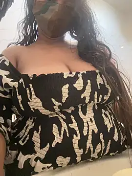 Snapshot of sinnerlady chatting on 01/19/26, 10:08 sinnerlady online show from 01/19/26, 10:08