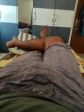 Tamil small cock online show from 04/26/26, 08:23
