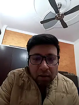 innocentboy1987 online show from 02/13/25, 07:56