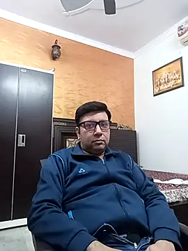 innocentboy1987 online show from 03/06/25, 06:19